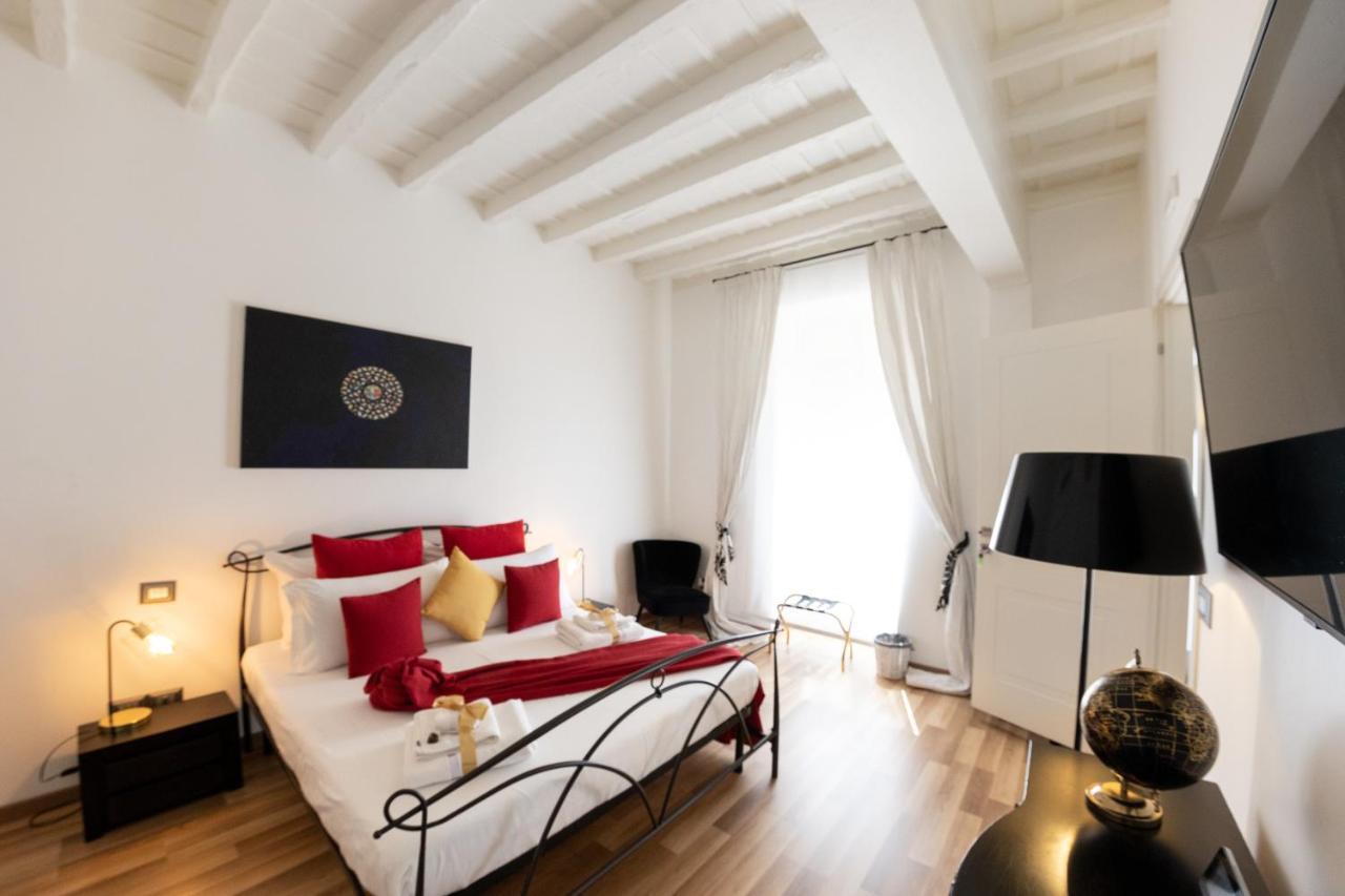 Barcaccia Luxury Suites Rome Extérieur photo